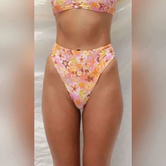 NWT Stone Fox Swim Retro Pop Sumatra Bikini Bottoms - Picture 1 of 9